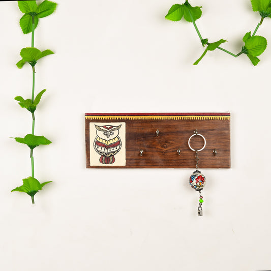 "Owl on Plank" Hand Crafted Wooden Decorative Key Holder | Wall Mounted Key Hanger for Home Décor