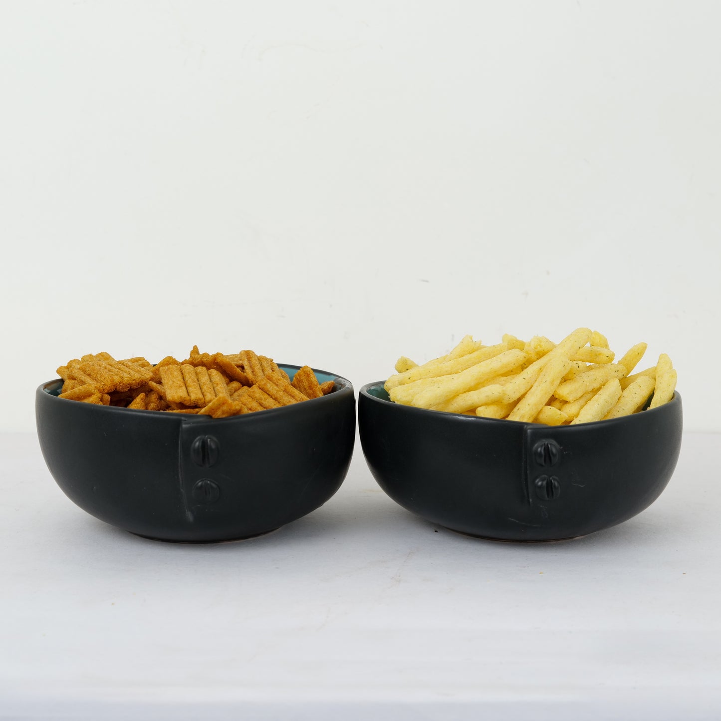 Buttoned Black & Blue Ceramic Serving Bowl (Set of 2) - artystagallery
