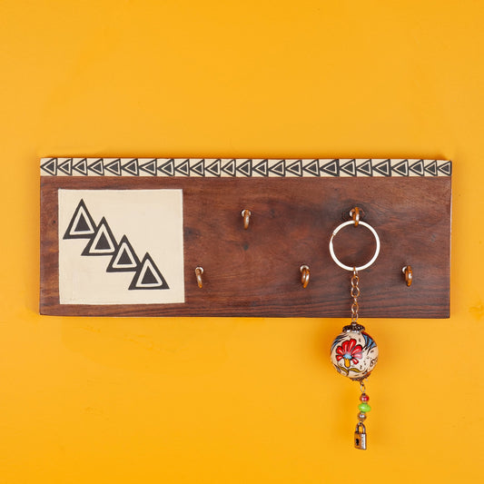Handcrafted Wooden Decorative Key Holder In White And Black Color