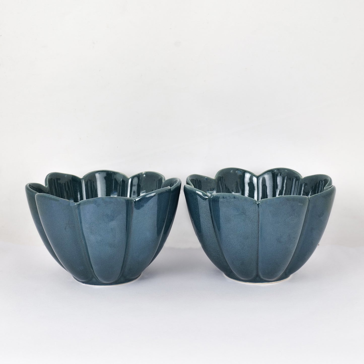 'Flowered Blue' Studio Pottery Ceramic Fruit & Salad Bowl - artystagallery