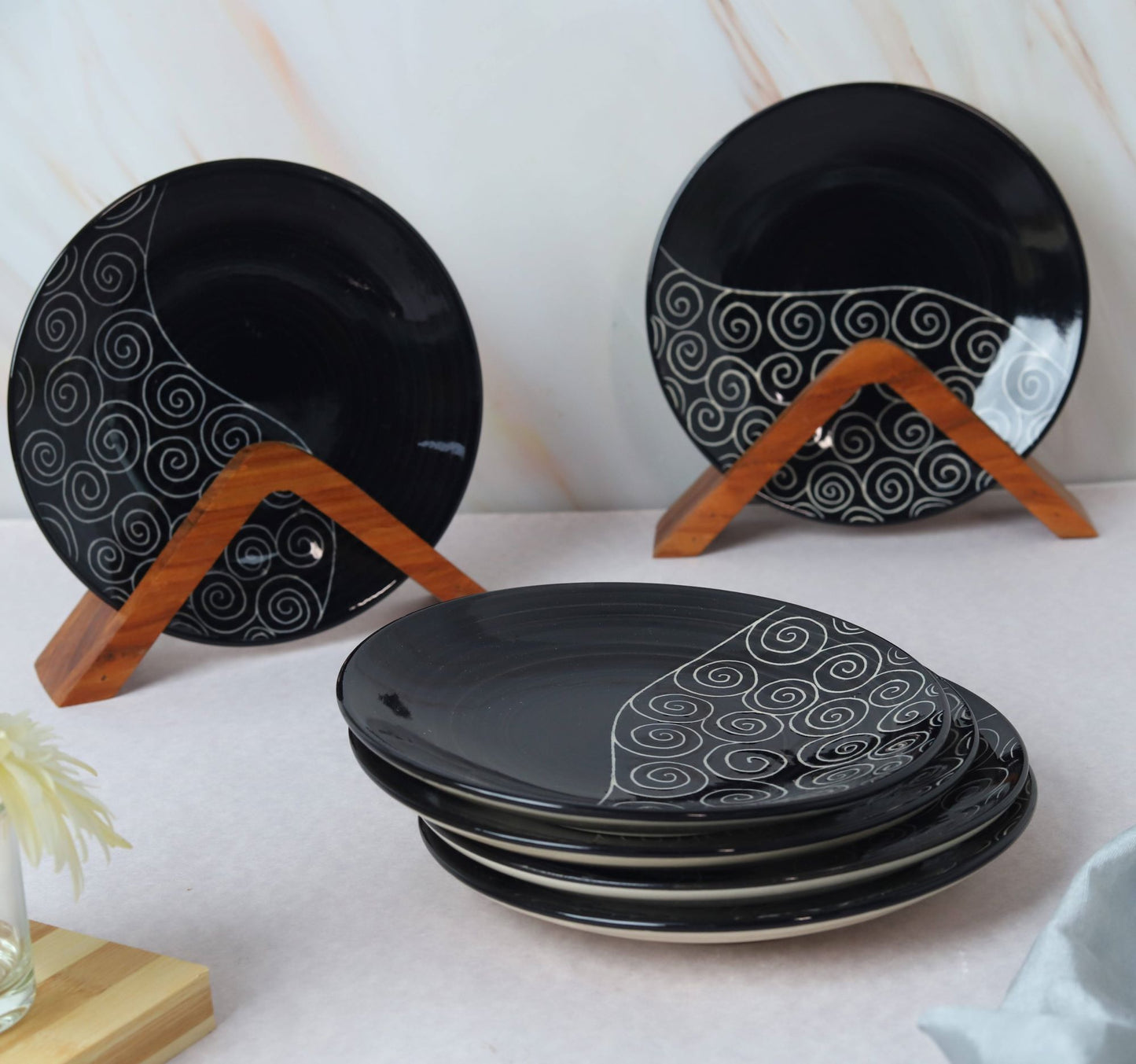 'Creeping Vine' Black Ceramic Side & Quarter Plates, Set of 6 (7 Inch)