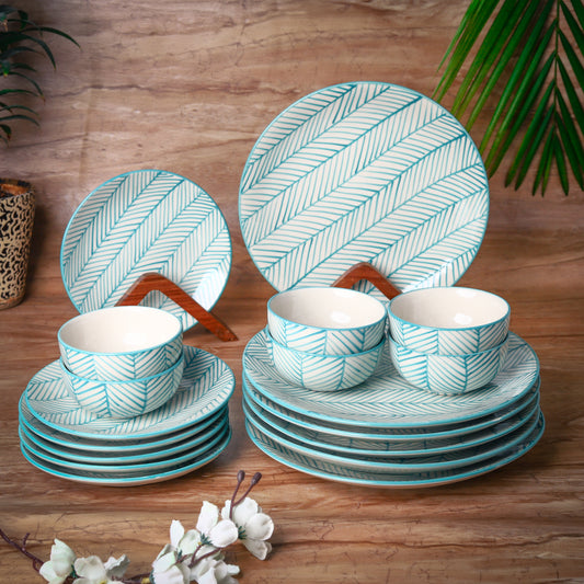 'Green Stripe' Ceramic Dinner Set of 18 Pieces