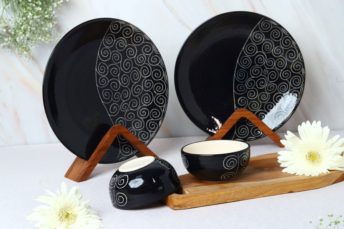 'Creeping Vine' Black Ceramic Dinner Plate and Veg Bowls, 4 Piece