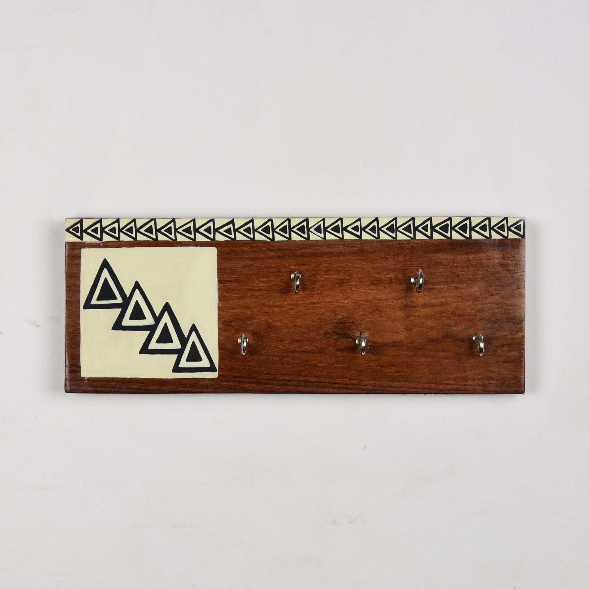 Handcrafted Wooden Decorative Key Holder In White And Black Color
