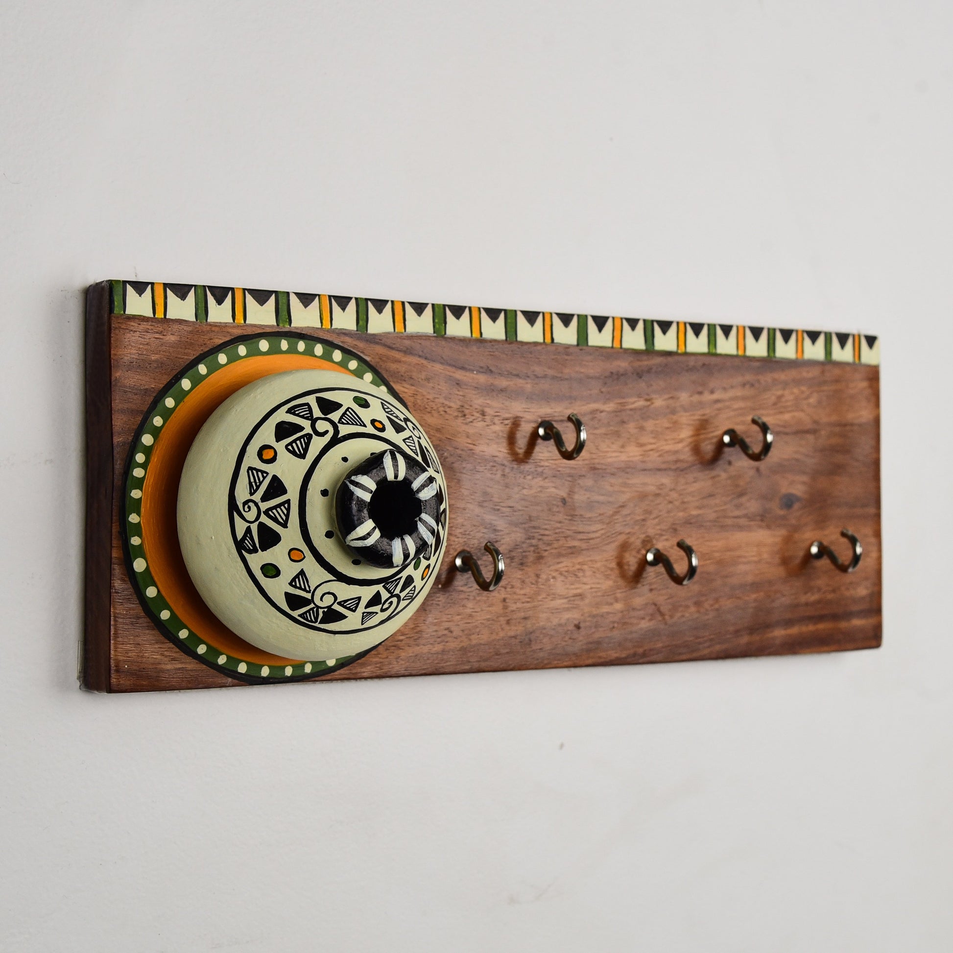 "Matki On Top" Handcrafted Wooden Key Holder In White Color