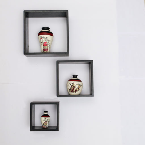 'Art of Life' Wall Shelves With Decorative Earthen Pots In White Color - artystagallery