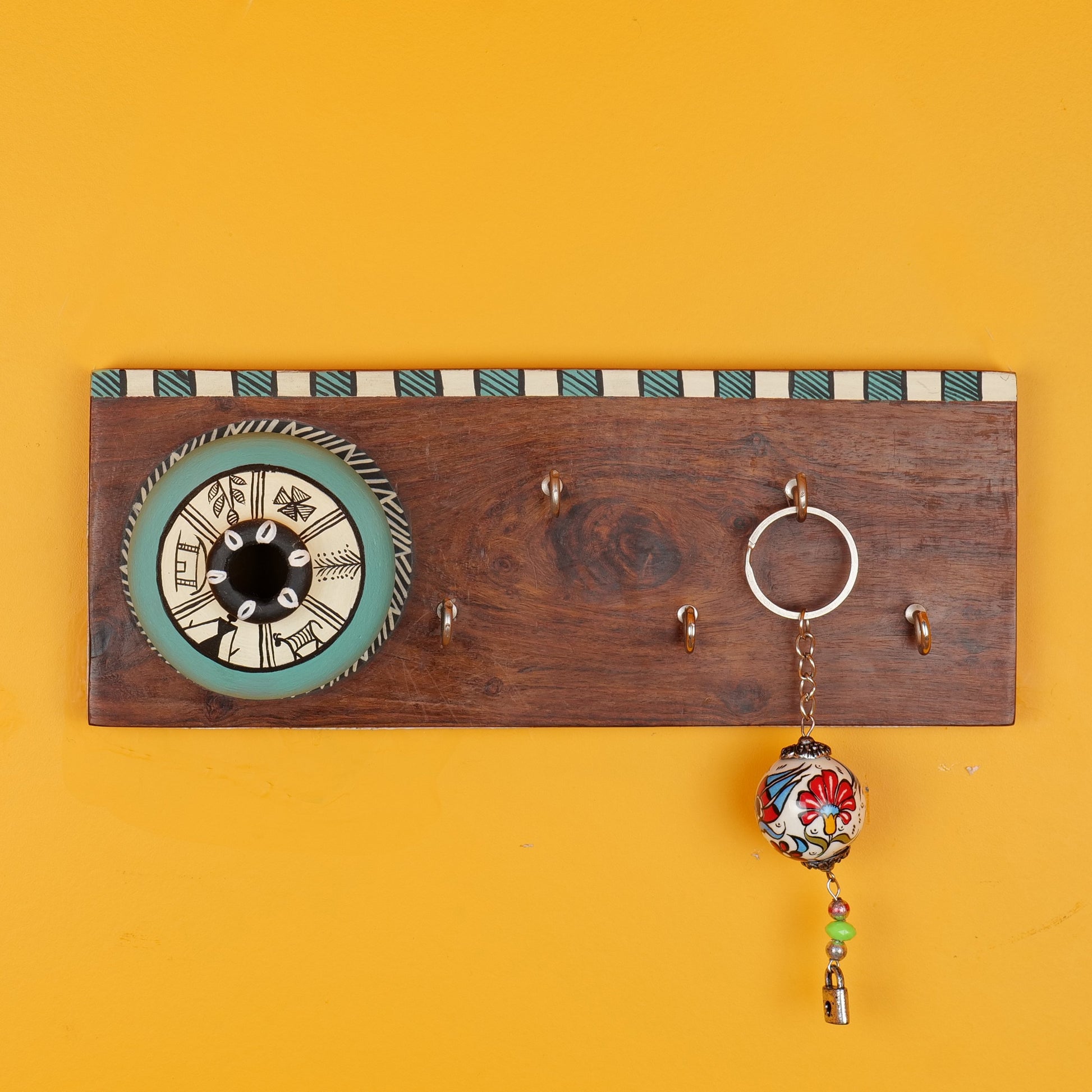 'Matki On Top' Handcrafted Wooden Decorative Key Holder In Blue Color