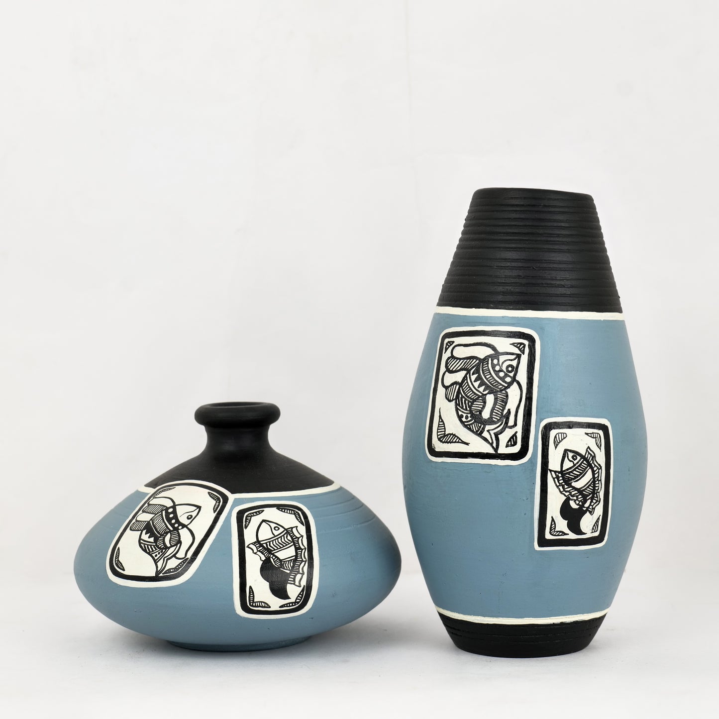 ‘Madhubani Fishes’ Terracotta Vase in Grey and Black Color, Set of 2